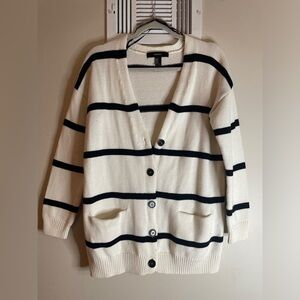 Forever 21 Button Up Sweater White Black Size M